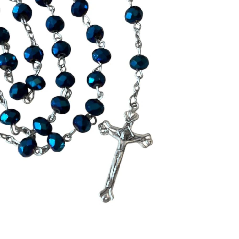 Růženec s multibarevnými krystaly