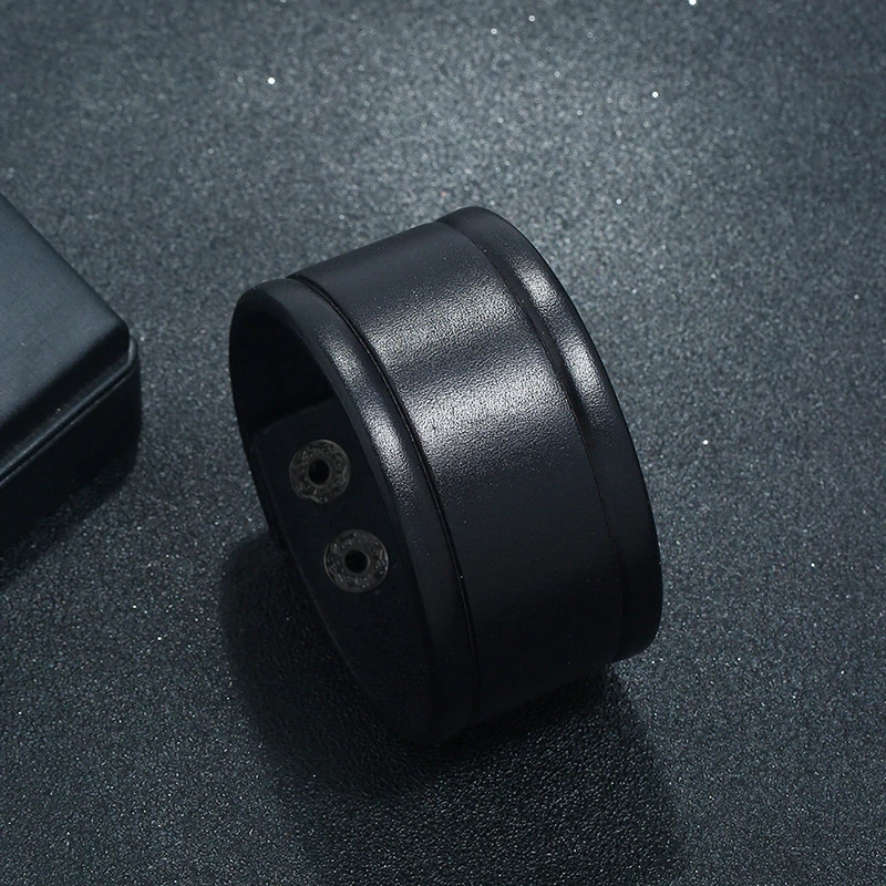 Široký kožený náramek Buffalo Black